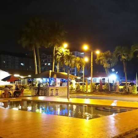 Green Town Hotel And Resort Port Dickson Buitenkant foto
