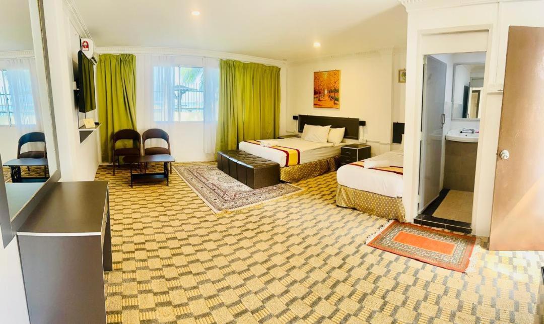 Green Town Hotel And Resort Port Dickson Buitenkant foto