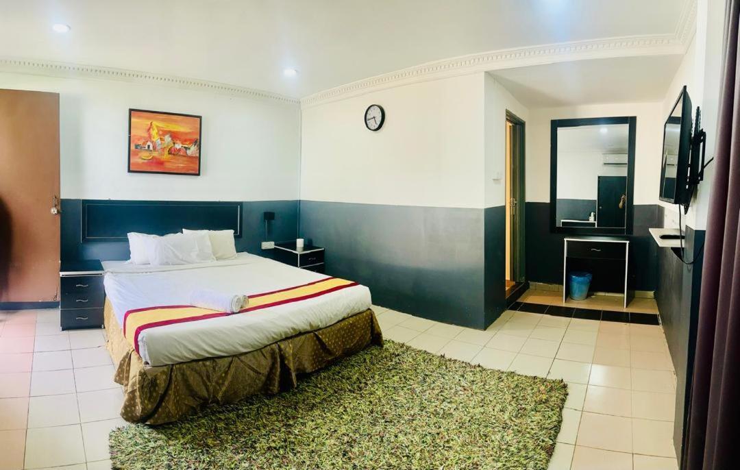 Green Town Hotel And Resort Port Dickson Buitenkant foto